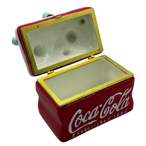 Coca-Cola Ceramic Trinket Box Shaped Like Cooler With Bottles - Picture 4 of 4